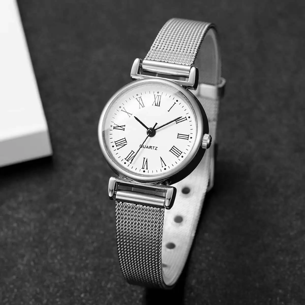 1/2 قطعة ساعة يد نسائية عصرية  - مراجعة Stainless Mesh Band وسعره