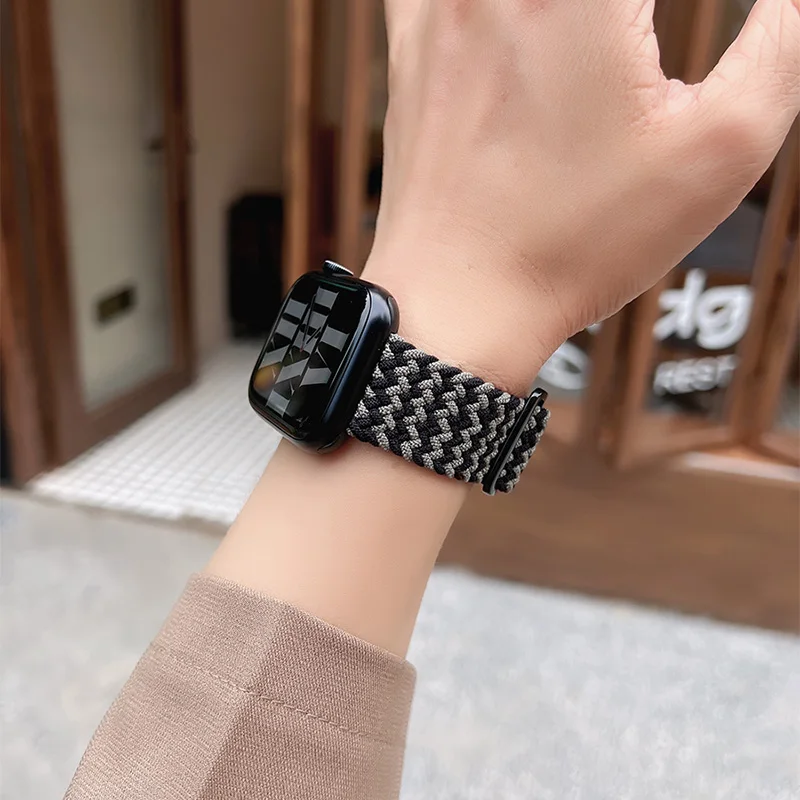 حزام مضفر لساعة أبل 45 مللي مت - مراجعة Solo Loop Strap وسعره