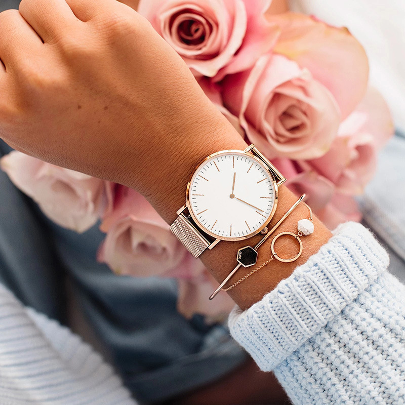 ساعة يد كوارتز بحزام شبكي من ا - مراجعة Stainless Mesh Band وسعره