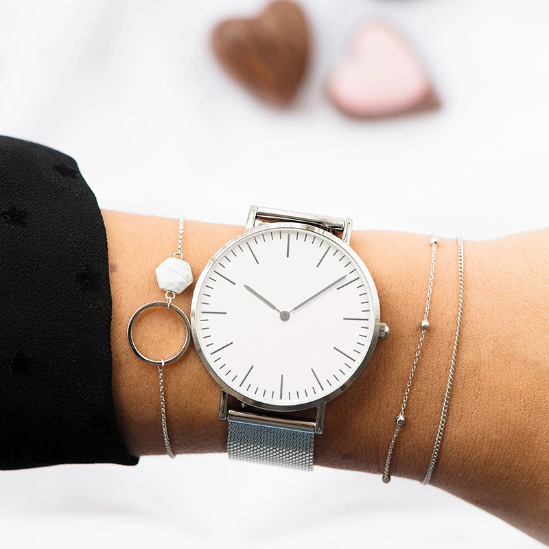 ساعة يد كوارتز بحزام شبكي من ا - مراجعة Stainless Mesh Band وسعره
