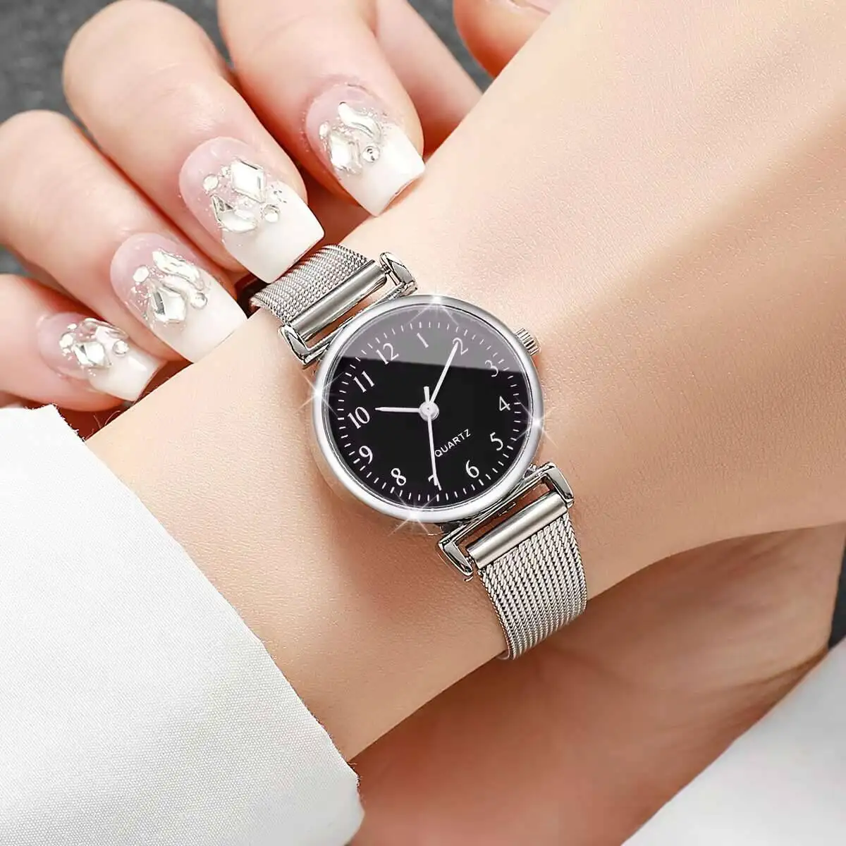 1/2 قطعة ساعة نسائية عصرية بحز - مراجعة Stainless Mesh Band وسعره